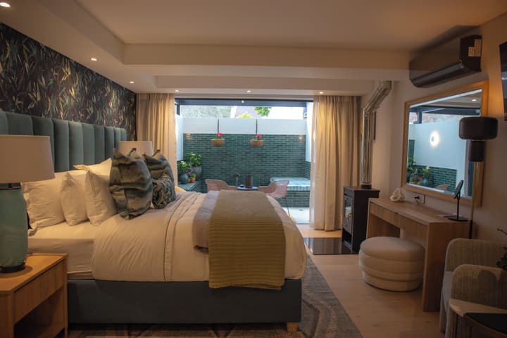 Le Petit Manoir Boutique Hotel