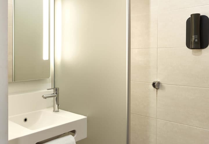 B&B HOTEL PARIS Gennevilliers Asnières