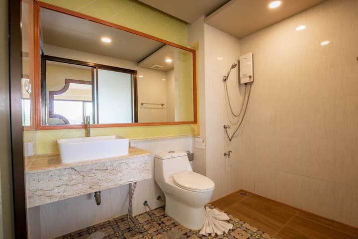 ROYAL PINEAPPLE HOTEL | A Welcome to Wealth and Good Fortune