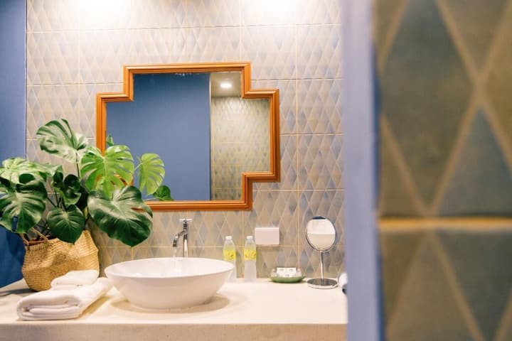 ROYAL PINEAPPLE HOTEL | A Welcome to Wealth and Good Fortune