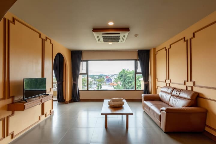 ROYAL PINEAPPLE HOTEL | A Welcome to Wealth and Good Fortune