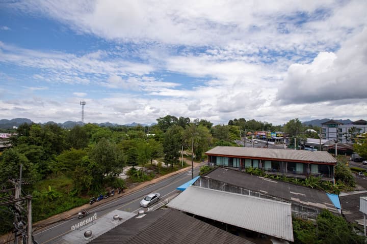 ROYAL PINEAPPLE HOTEL | A Welcome to Wealth and Good Fortune