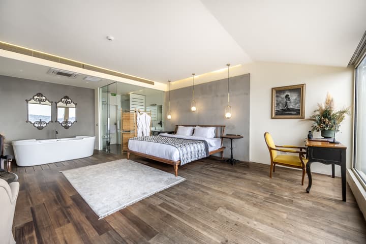 Ansen Suites