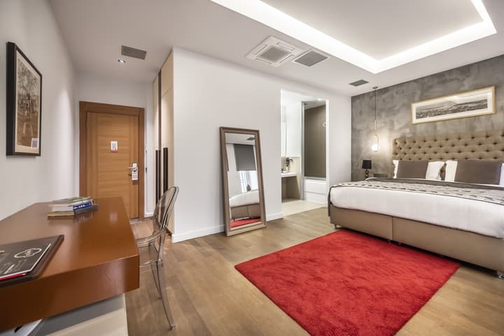 Ansen Suites