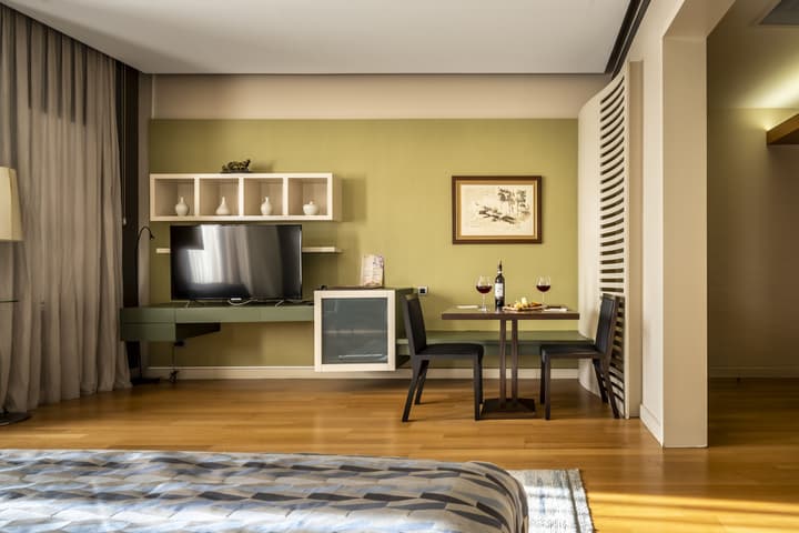 Ansen Suites