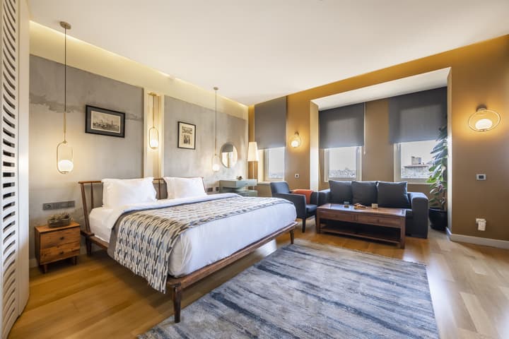Ansen Suites