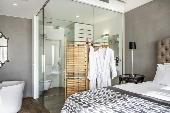 Ansen Suites