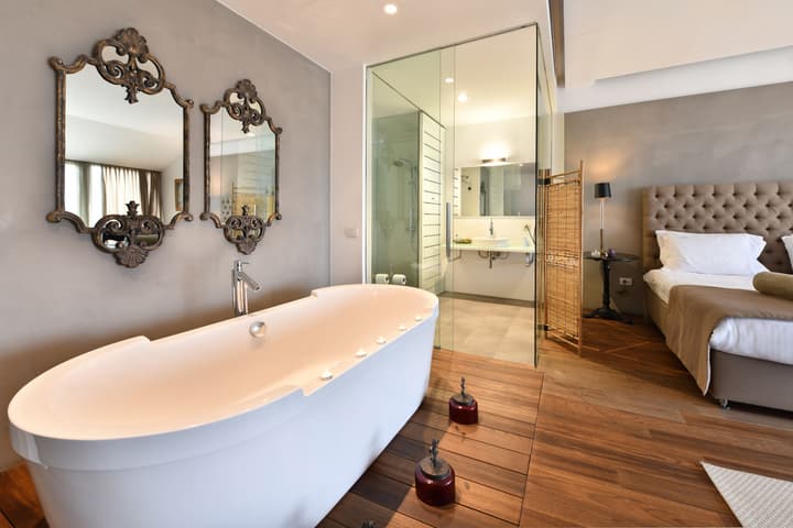 Ansen Suites