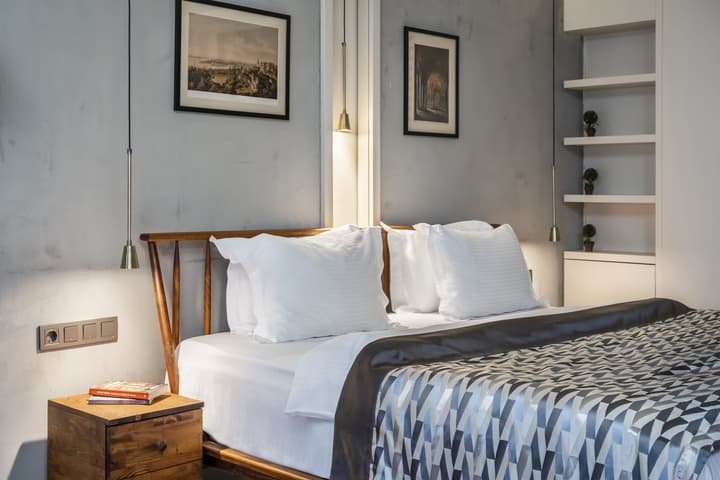 Ansen Suites