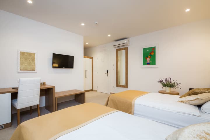 Hotel Corner