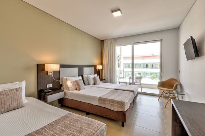 White Olive Premium Laganas - All Inclusive