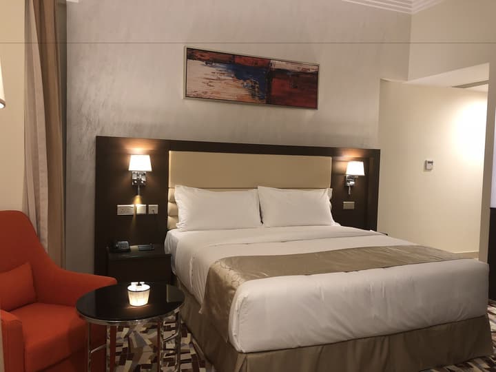 Al Murooj Grand Hotel