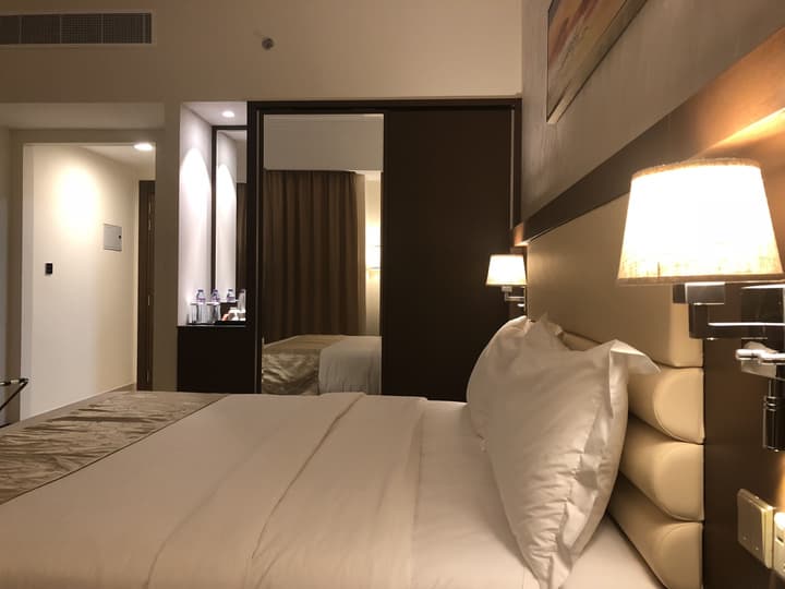 Al Murooj Grand Hotel