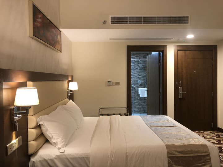 Al Murooj Grand Hotel