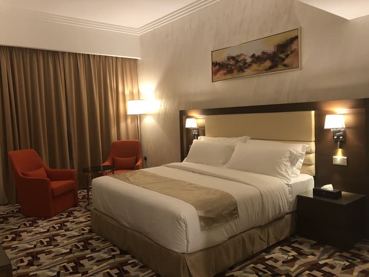 Al Murooj Grand Hotel