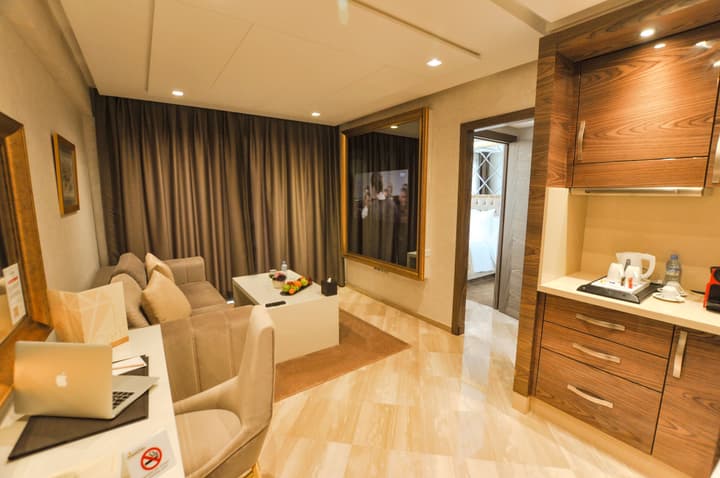 Suite Hotel Casa Diamond