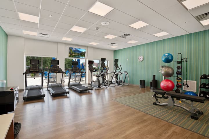 Holiday Inn Express & Suites Orlando - Lake Buena Vista by IHG