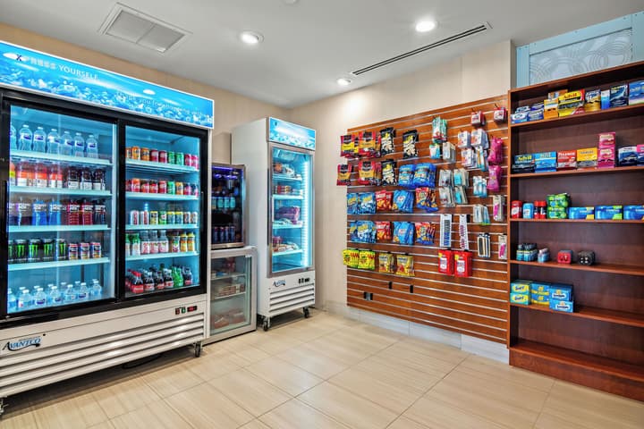 Holiday Inn Express & Suites Orlando - Lake Buena Vista by IHG