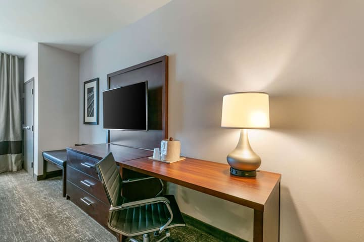 Comfort Suites North Tupelo