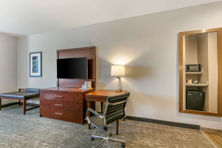 Comfort Suites North Tupelo