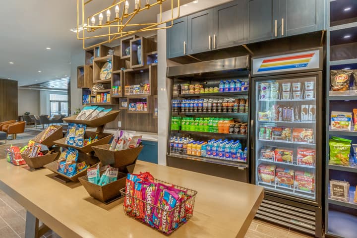 DoubleTree by Hilton Charleston Riverview