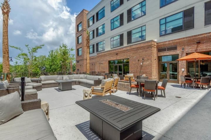 DoubleTree by Hilton Charleston Riverview