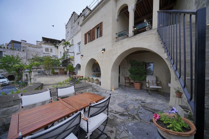 Maya Cave Hotel