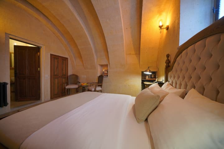 Maya Cave Hotel