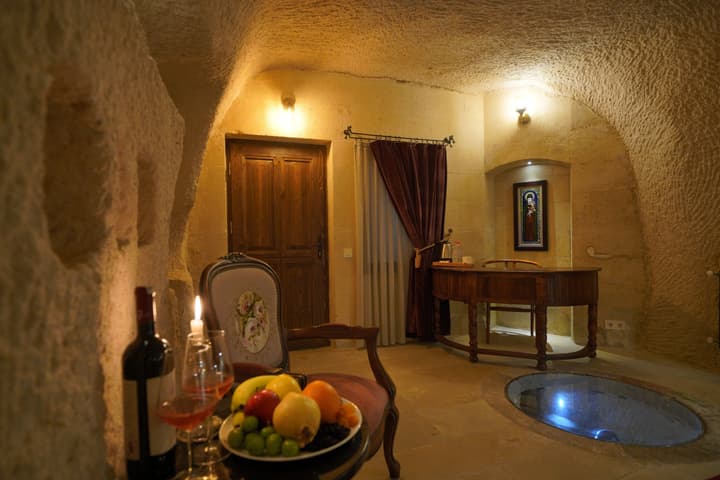 Maya Cave Hotel