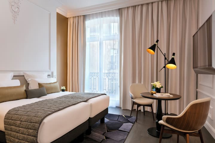 La Clef Champs-Élysées Paris by The Crest Collection