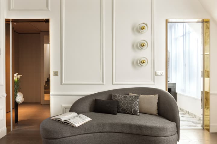 La Clef Champs-Élysées Paris by The Crest Collection