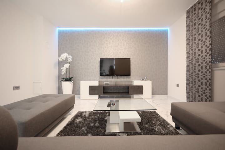 Luxury Majpruz Suites