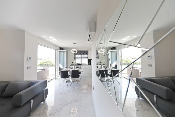 Luxury Majpruz Suites