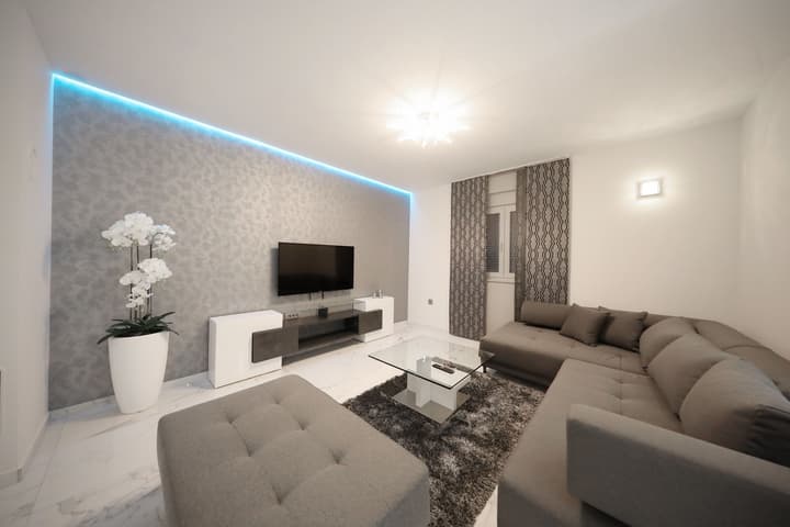 Luxury Majpruz Suites