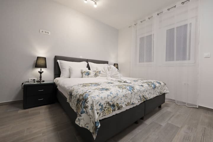 Luxury Majpruz Suites
