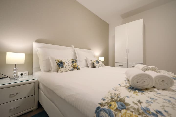 Luxury Majpruz Suites
