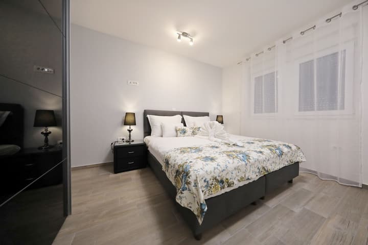 Luxury Majpruz Suites