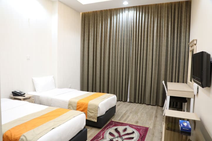 Wescott Plaza Hotel Apartment