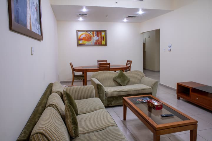 Wescott Plaza Hotel Apartment