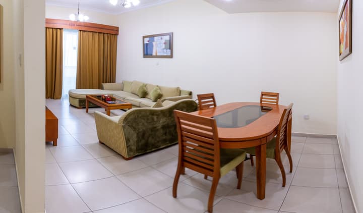 Wescott Plaza Hotel Apartment