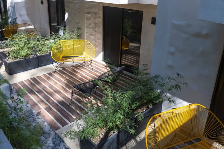 Nya Hotel
