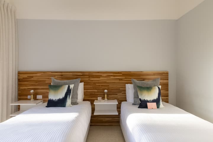 Nya Hotel
