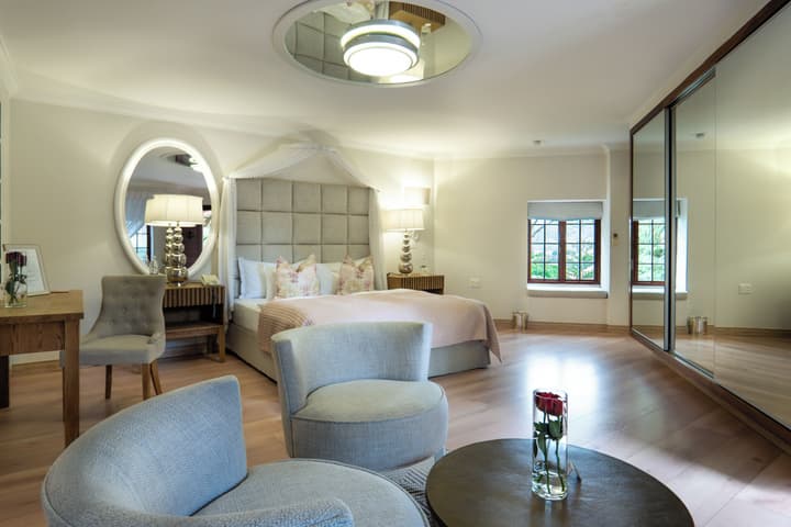 Heinitzburg Boutique Hotel