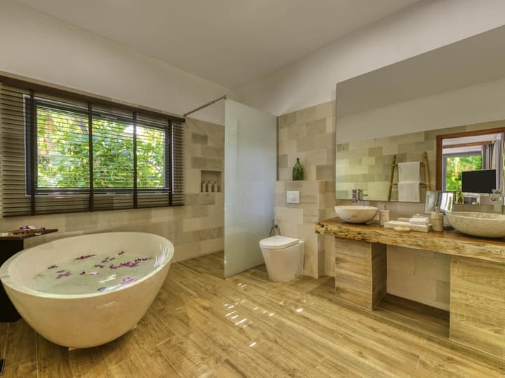 Kuredhivaru Resort & Spa Maldives by Accor