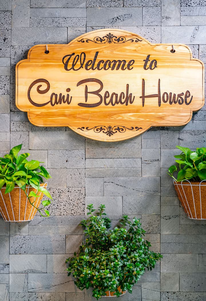 Cani Beach House