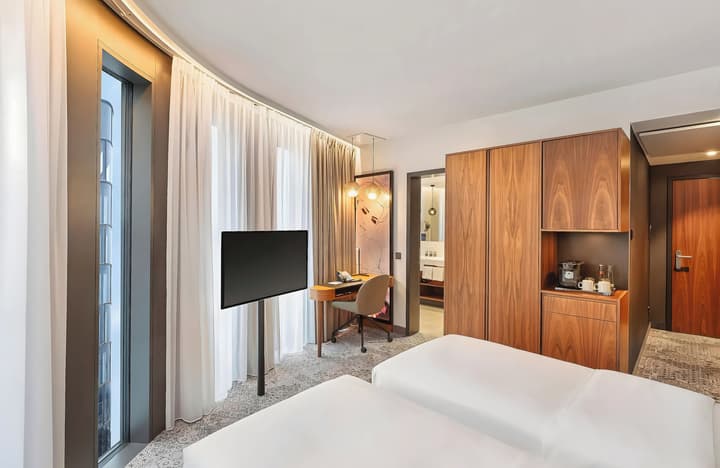 Leonardo Royal Hotel Munich Bavaria Towers