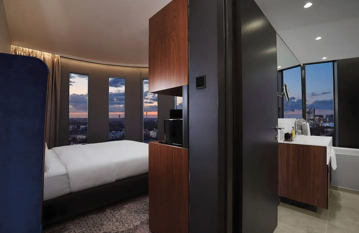 Leonardo Royal Hotel Munich Bavaria Towers