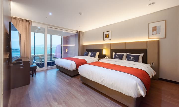 Yeosu Venezia Hotel & Suite