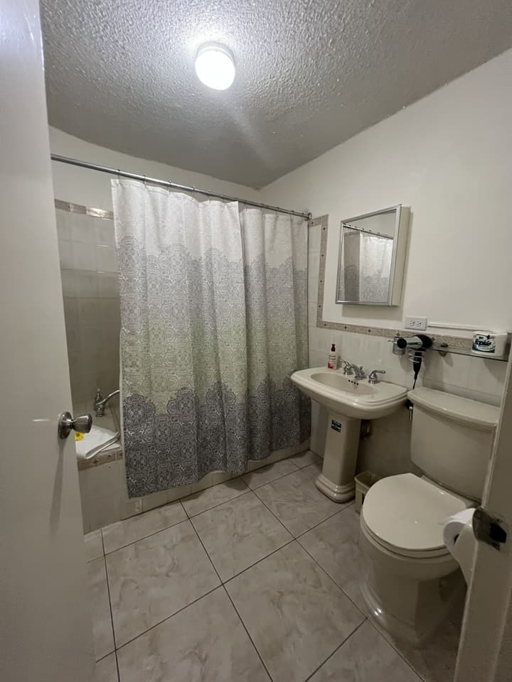 Studio Chateau - Manor Park, Kingston 8