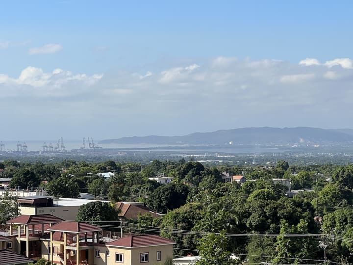 Studio Chateau - Manor Park, Kingston 8